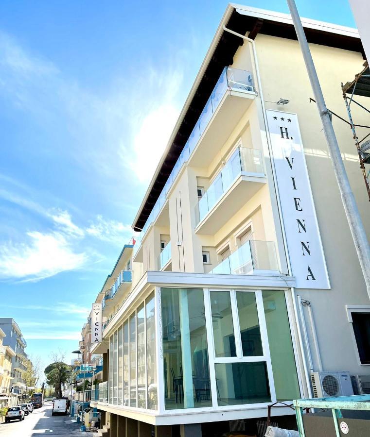 Hotel Vienna Rivazzurra Rimini Exterior foto