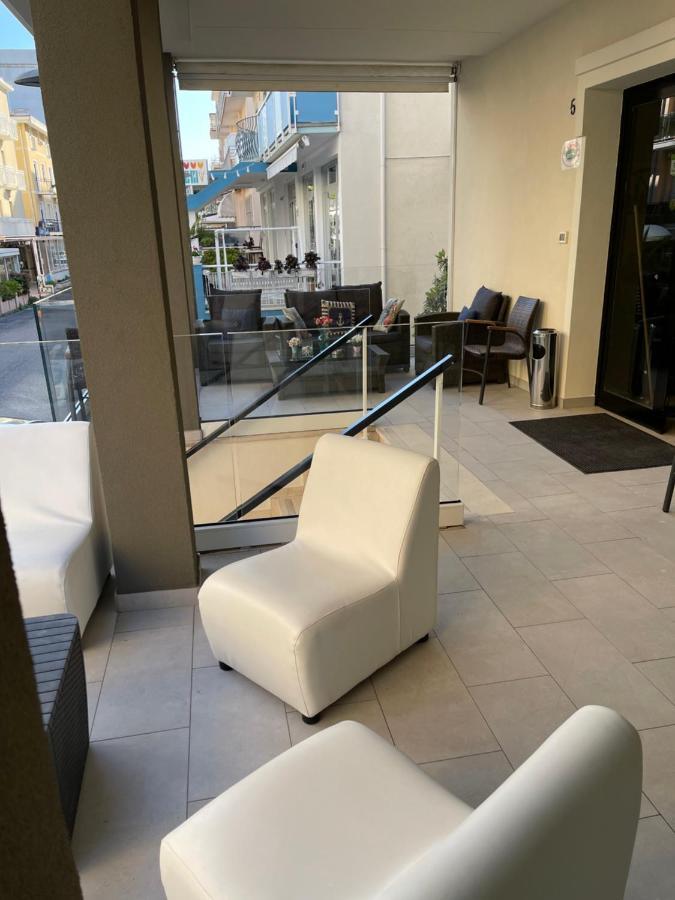 Hotel Vienna Rivazzurra Rimini Exterior foto